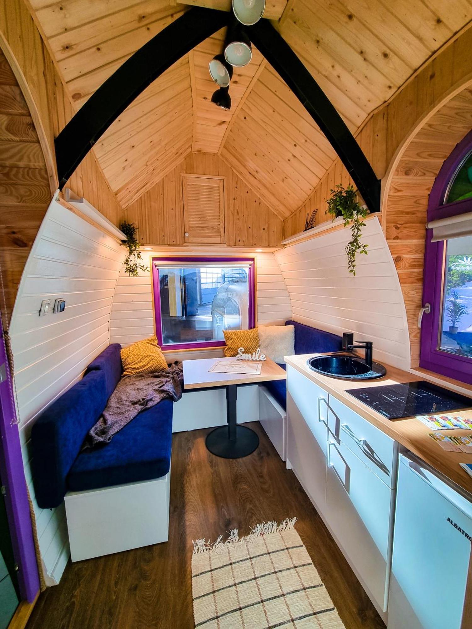 Downtown Tiny Houses Near Cismigiu Gardens Boekarest Buitenkant foto